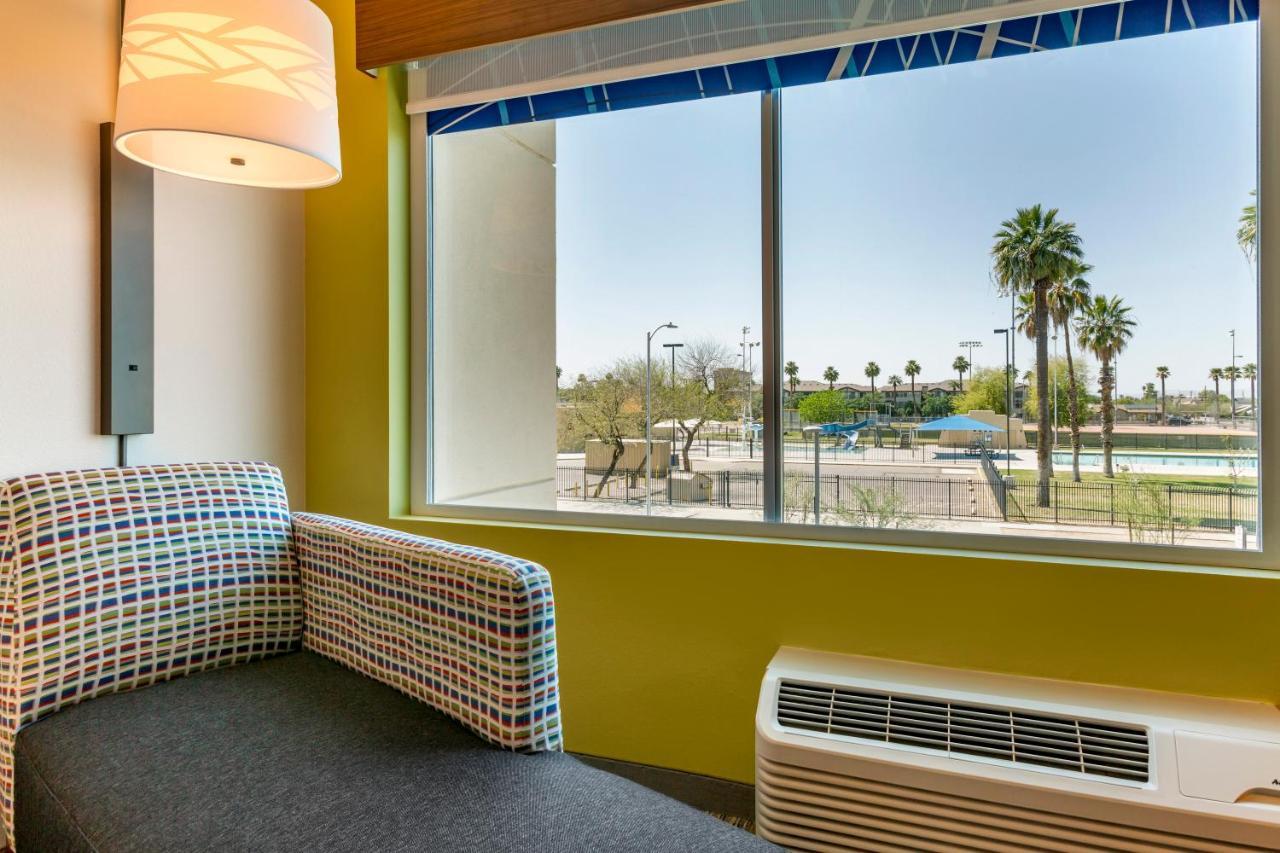 Holiday Inn Express & Suites - Phoenix Dwtn - State Capitol By Ihg Ngoại thất bức ảnh